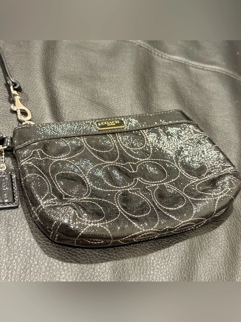 Coach Vintage y2k Black Patent Signature Wristlet / Pouch